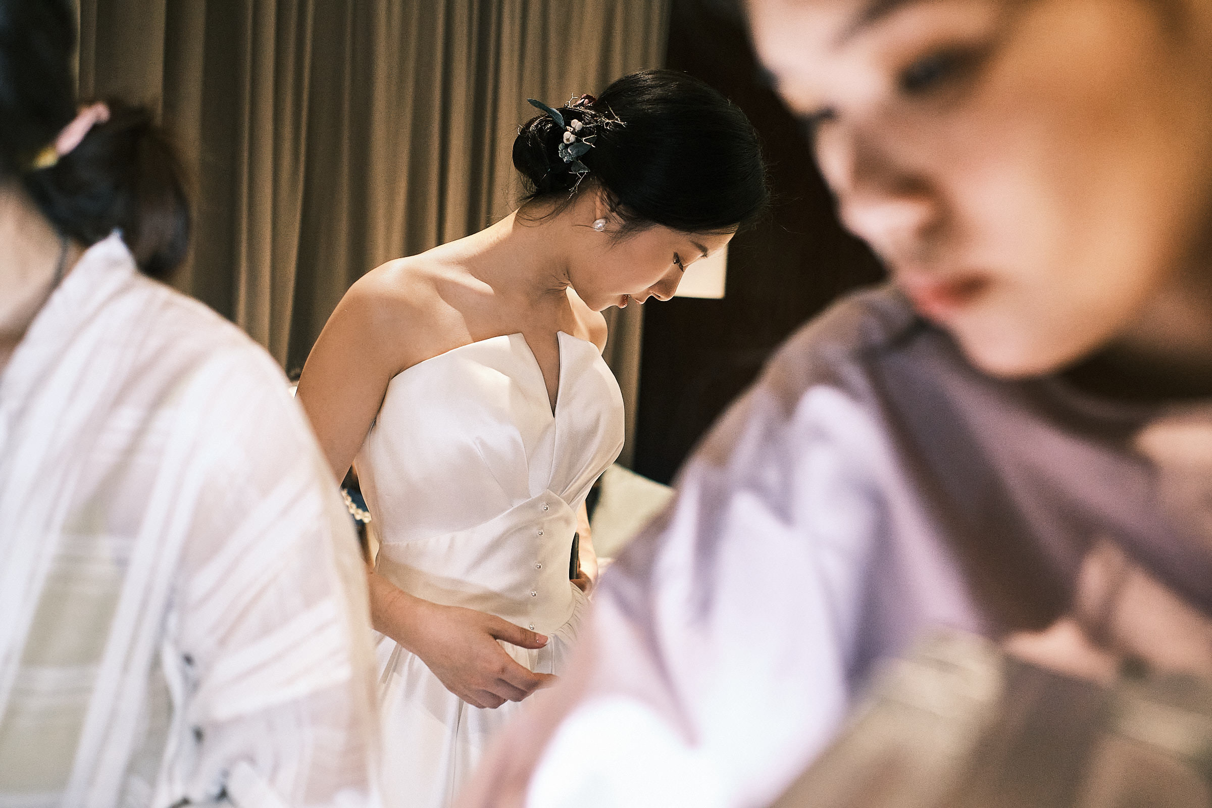 Bride Finishes The Final Details Of Her Getting Ready