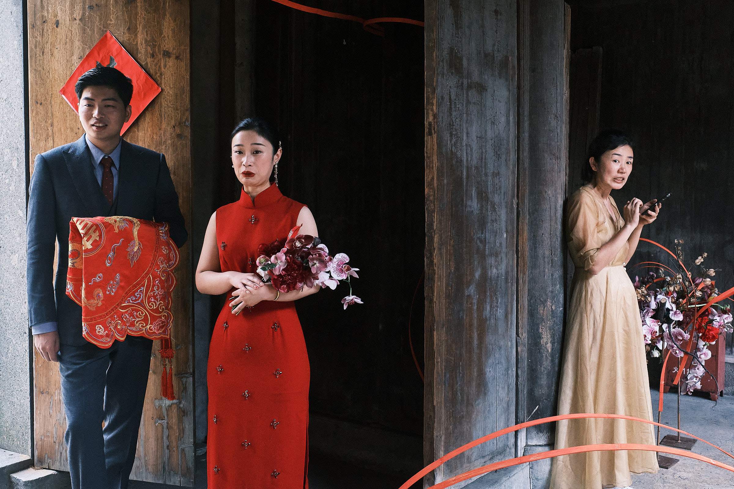 Surprised Faces Of Bride Groom And Florist In Wedding At Hangzhou China