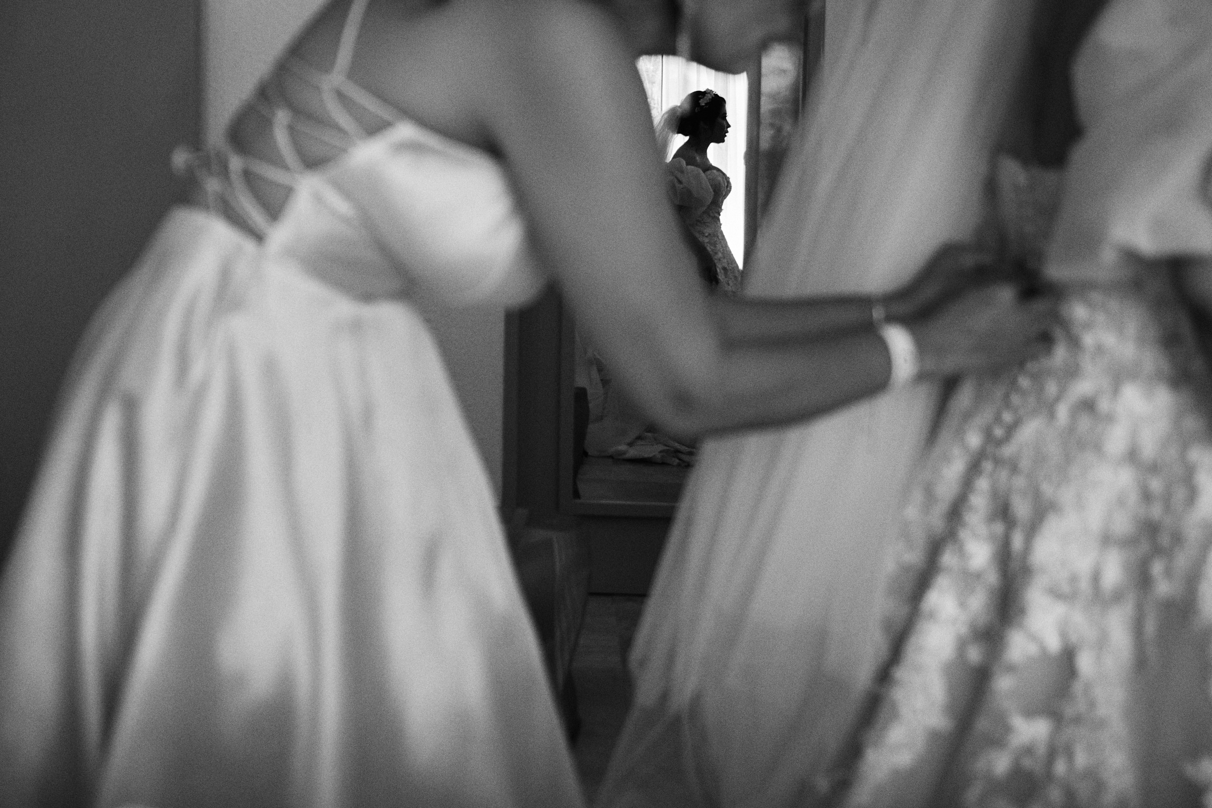 Bride Gets Ready For Her Wedding In Hotel Canto Del Sol