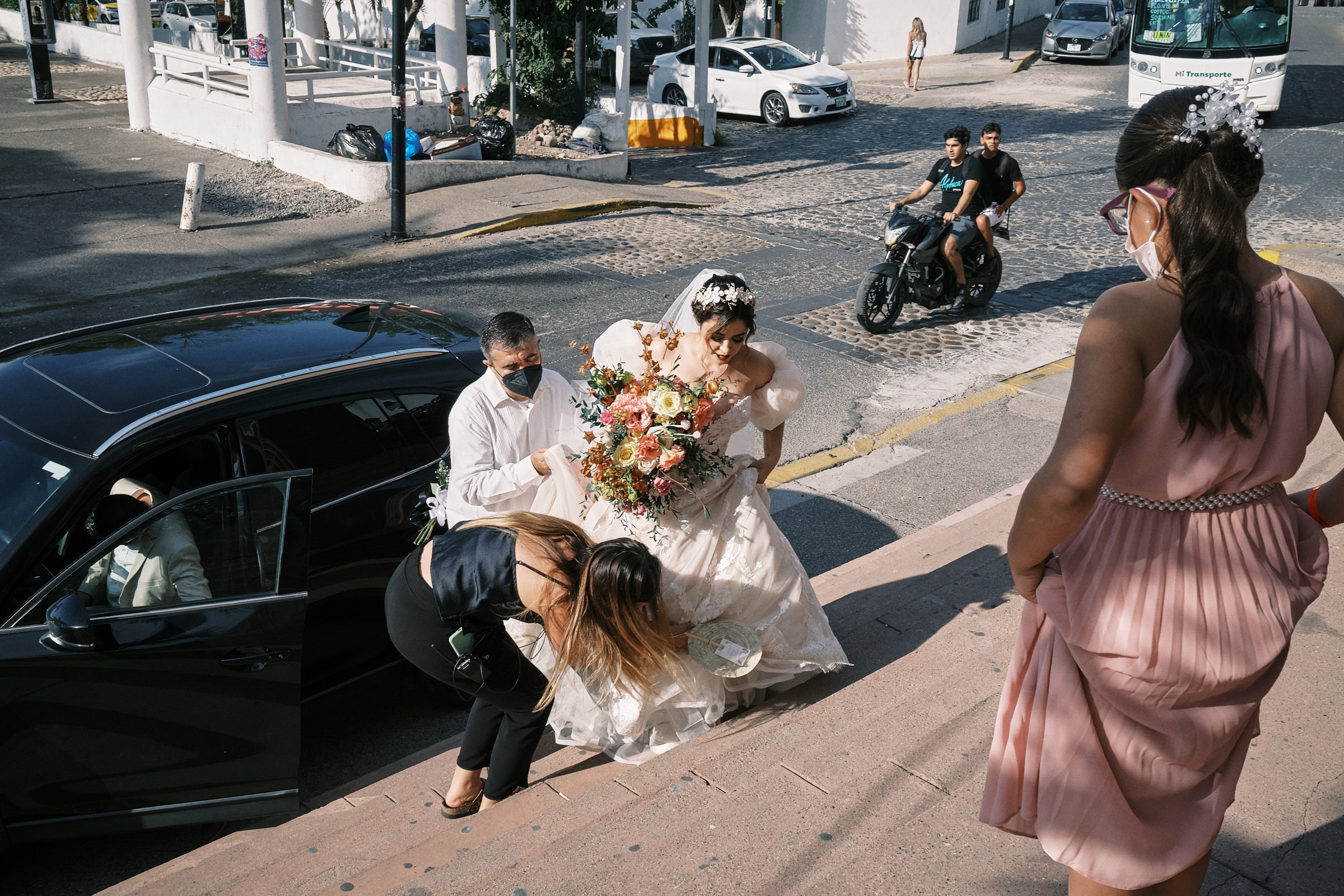 Bride Gets Down Of The Car And Arrives The Wedding Ceremony Location